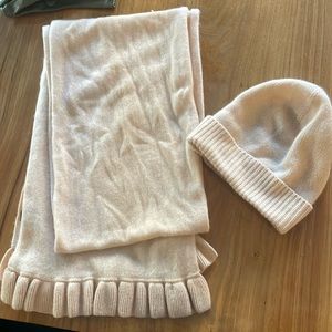 Cashmere hat and scarf set